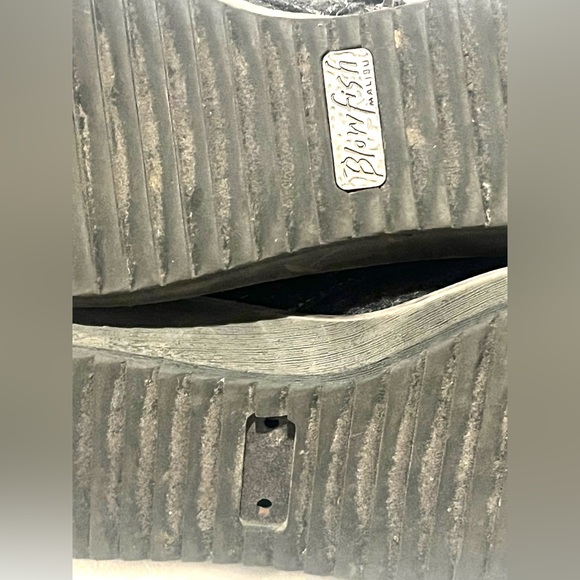 Blowfish Dark Gray Ankle Boots with Zipper and Buckle Detail Women’s Size 6 - Picture 12 of 12